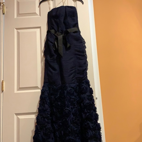 JS Collections gorgeous gown - Picture 3 of 4